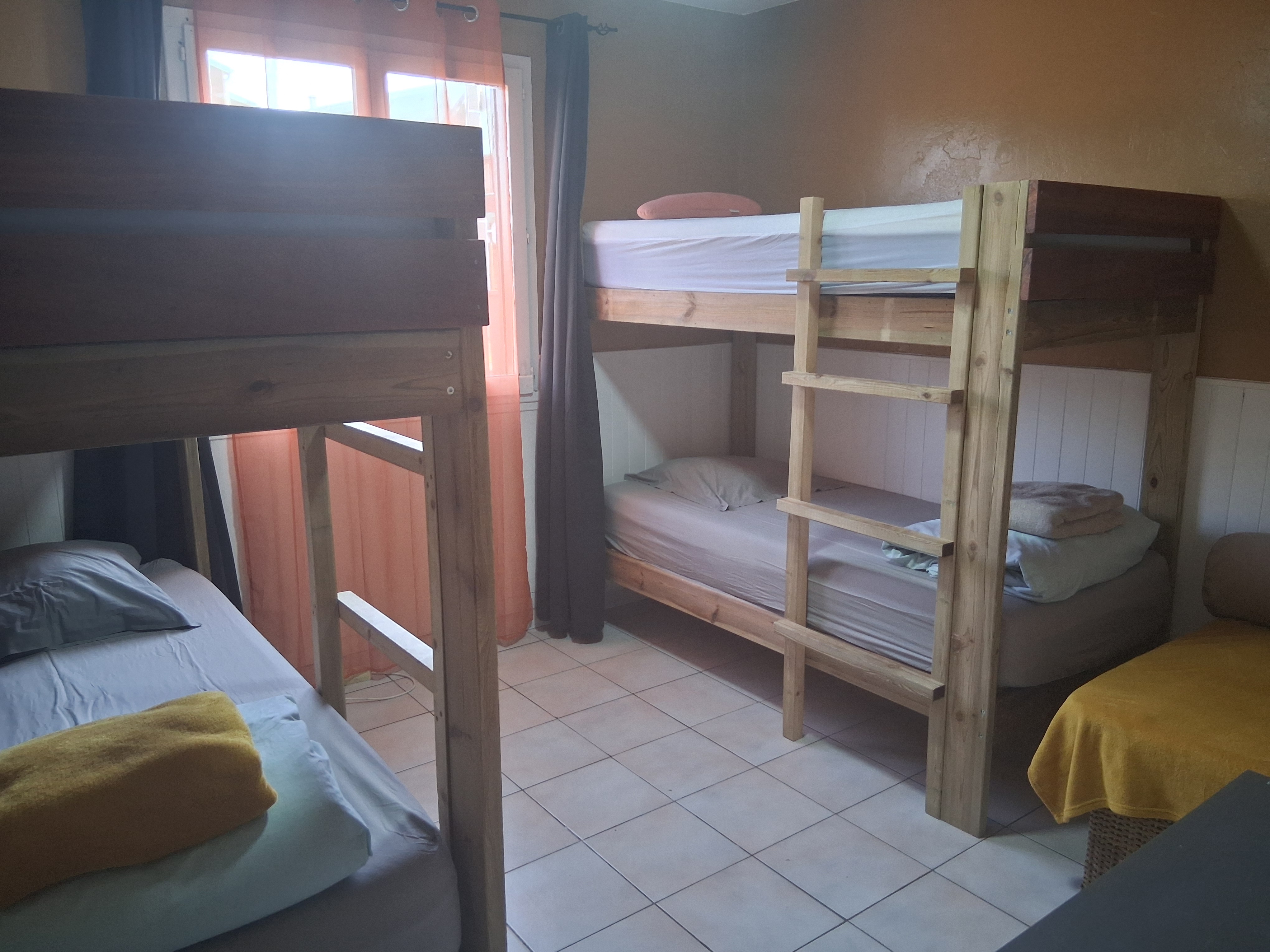 Chambre Dolomieu avec lits superposés