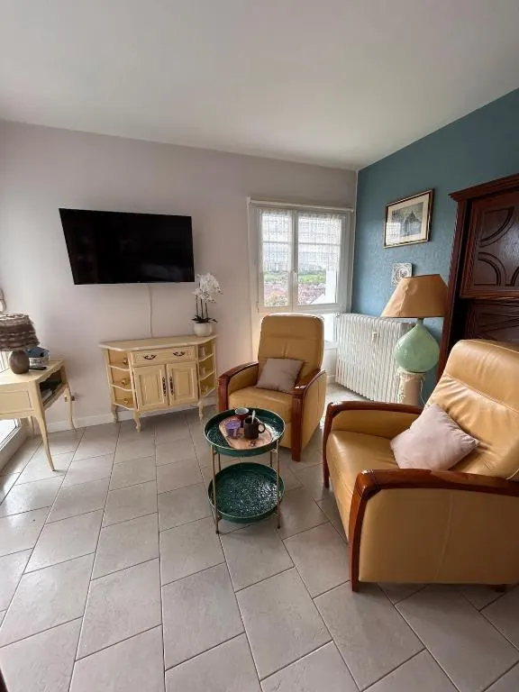 Charmant Appartement avec vue sur la ville de Vimoutiers